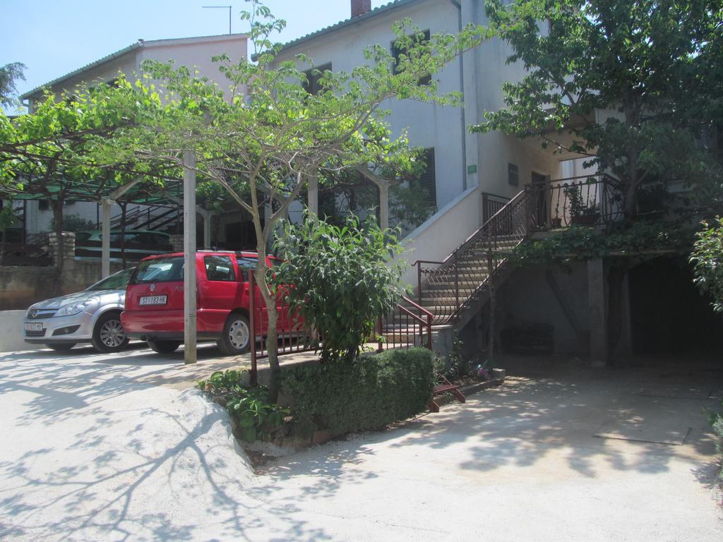 Apartment Artusi Pula Oda fotoğraf
